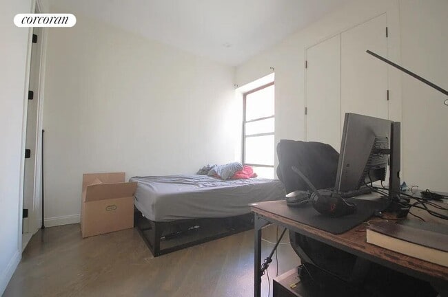 Building Photo - 1321 Union St