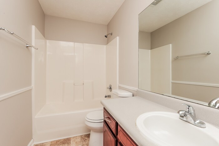 Building Photo - 534 Wildwood Dr