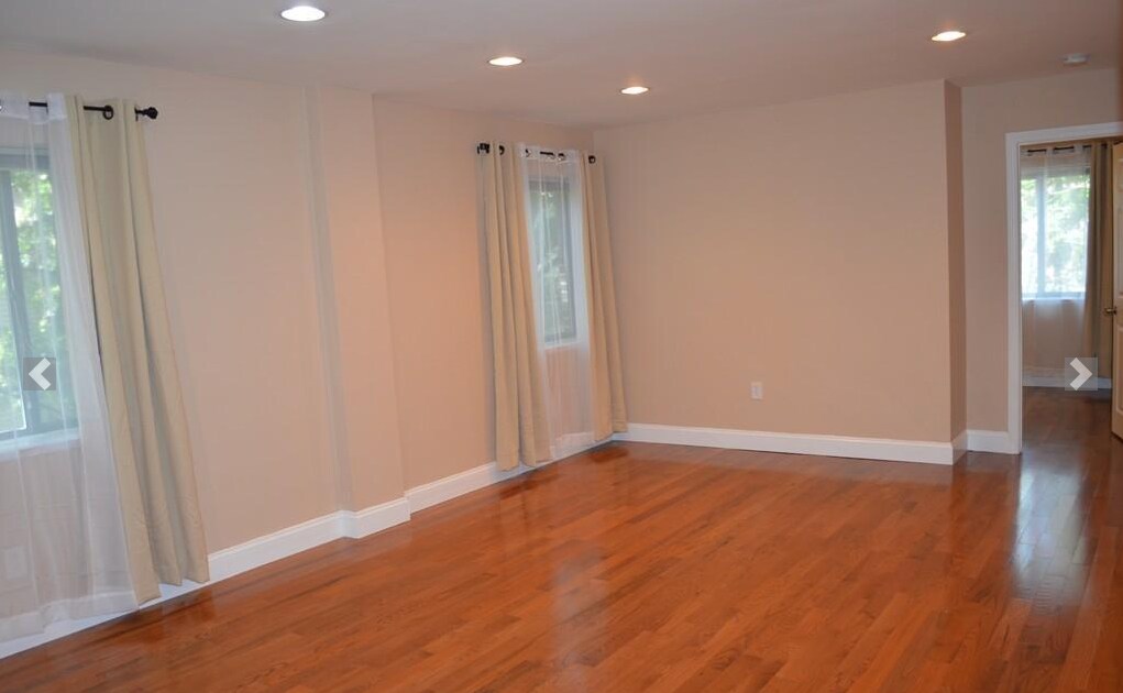Building Photo - 279 Chestnut Ave
