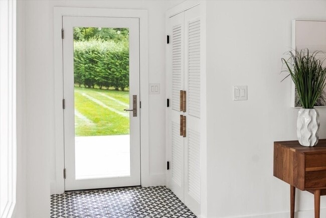 Building Photo - 86 Atlantic Ave