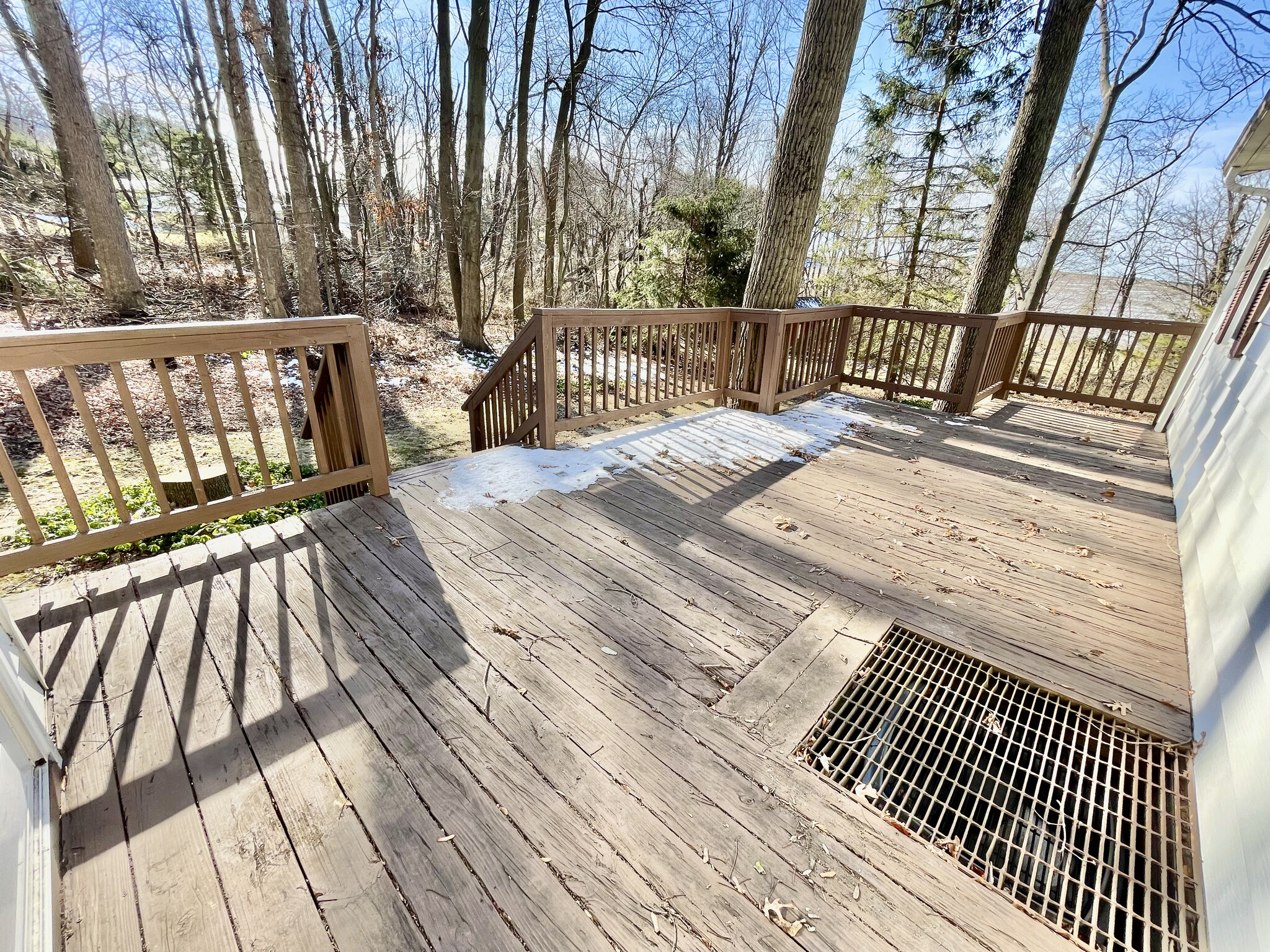 Deck - 21628 Parker Rd