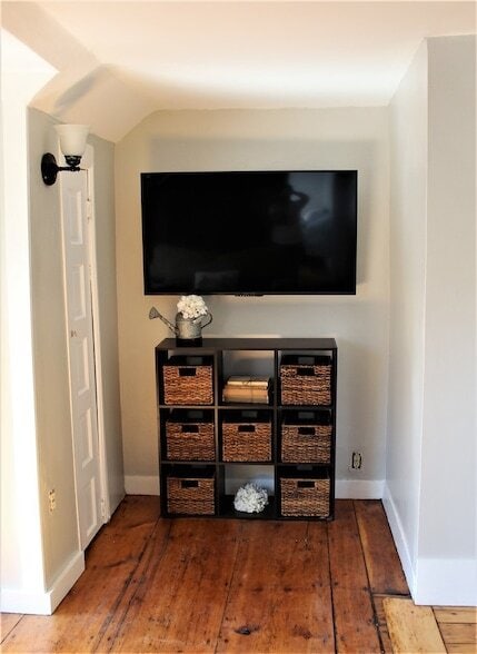 Building Photo - 283 Spring St