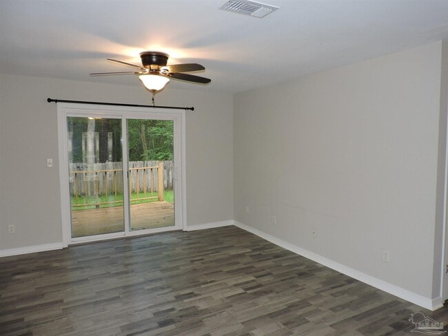 Building Photo - 7694 Old Hickory Dr