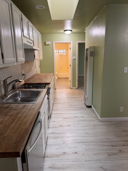 Building Photo - 852 Kellogg Ave