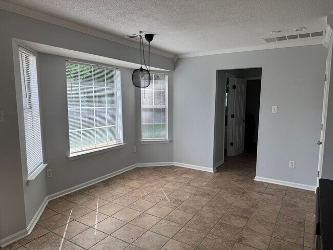 Building Photo - Stunning 3-Bedroom Home in Olive Branch - Spacious & Modern!