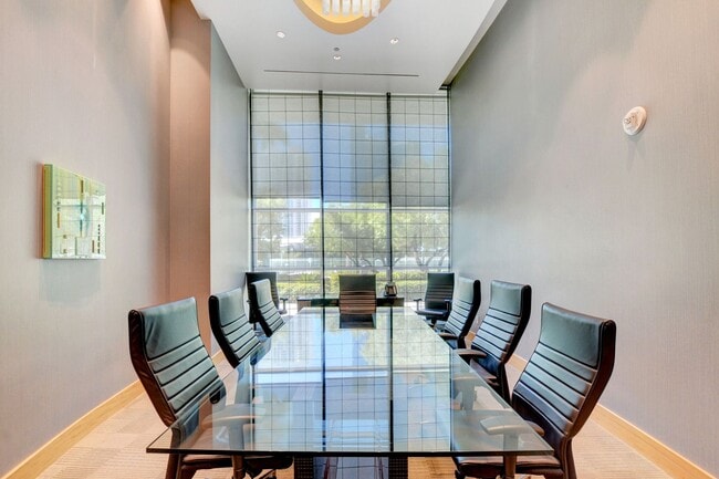 Building Photo - Turnberry Towers 2705W-City/Golf Course Views from this Stunning 1Bd/1.5Ba Residence