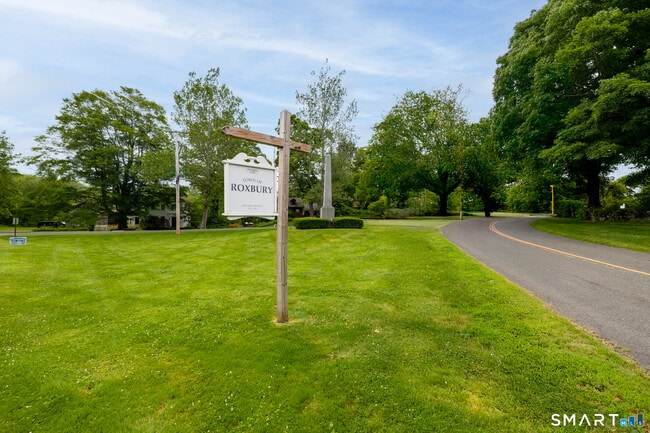 Building Photo - 7 Lower County Rd