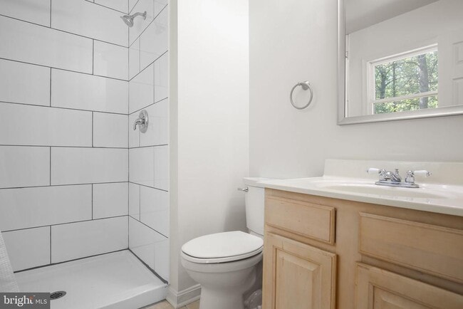 Building Photo - 6065 Eagles Nest Ln