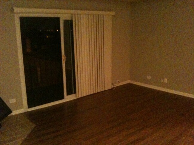 Building Photo - 725 Limerick Ln