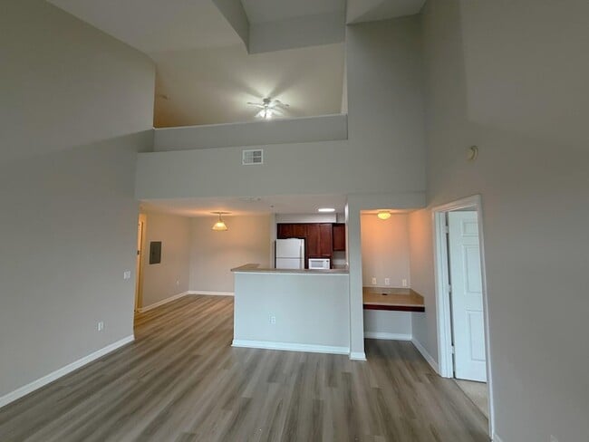 Building Photo - 2801 Chancellorsville Dr