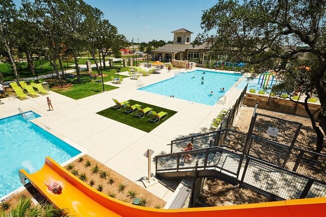 Building Photo - 524 Calmo Ct
