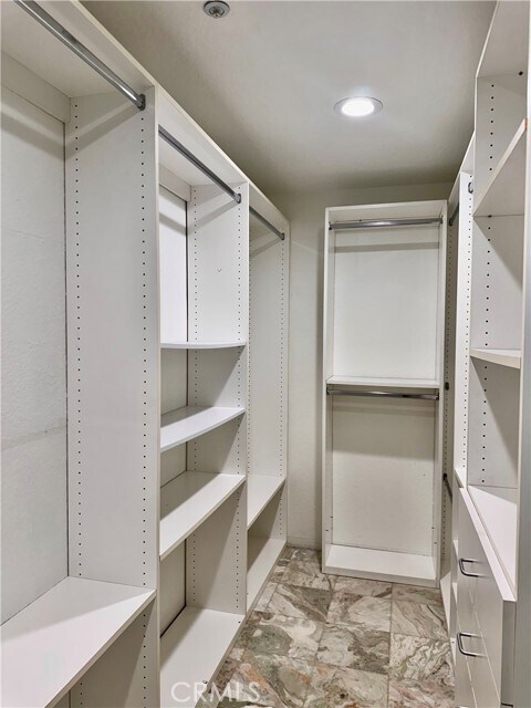 Building Photo - 1000 Calle Allegre