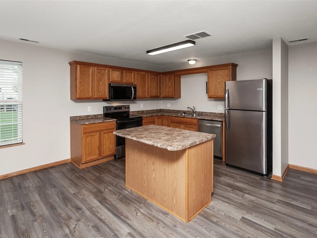 Building Photo - Townhouse for Rent!