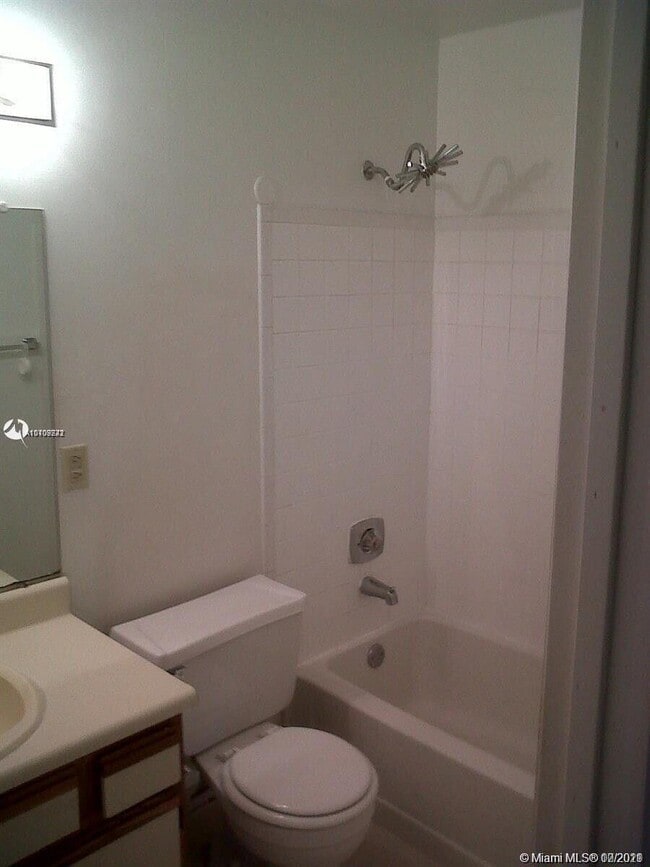 Building Photo - 1239 SW 46th Ave