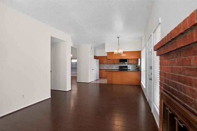 Building Photo - 1211 Berrystone Trail