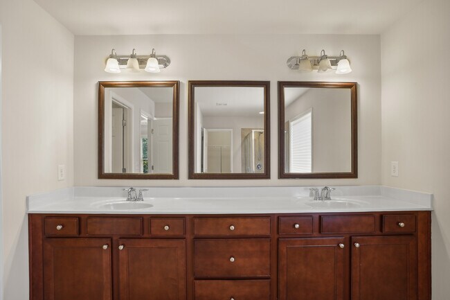 Building Photo - 3411 Adler Trl