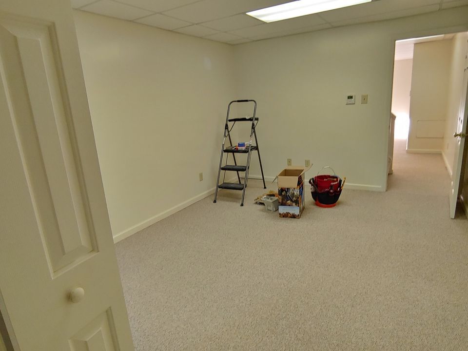 Building Photo - 103 Thornewood Dr