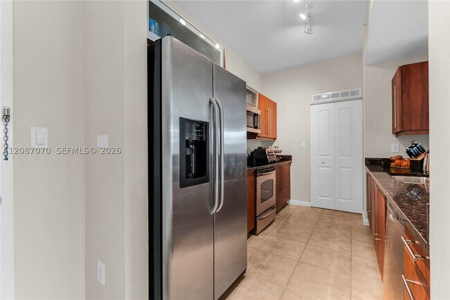 Building Photo - 7350 SW 89th St