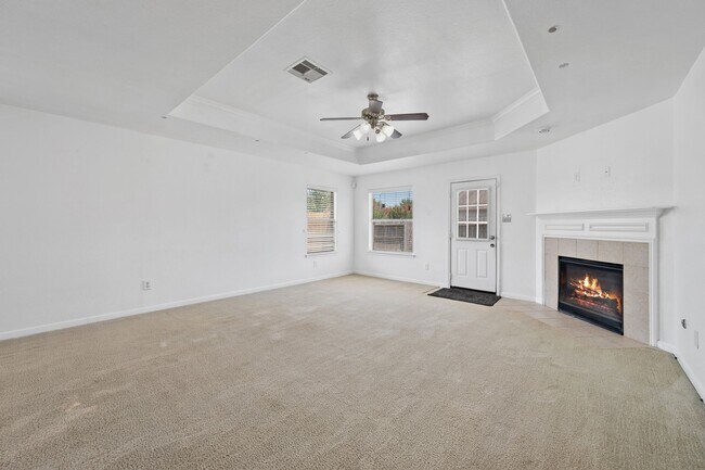 Building Photo - 4614 Pin Oak Creek Ln