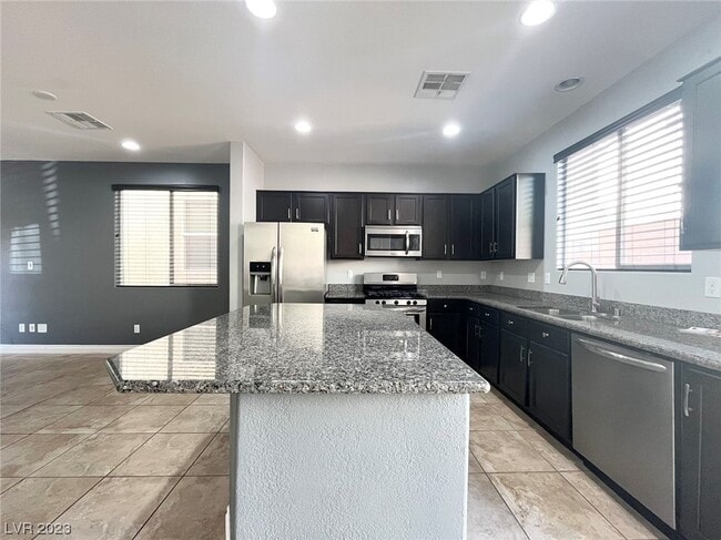 Building Photo - 8520 Orly Ave