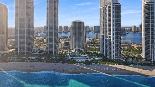 Building Photo - 18001 Collins Ave