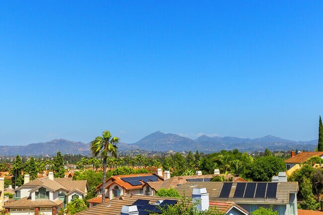 Building Photo - Single Family House with a view