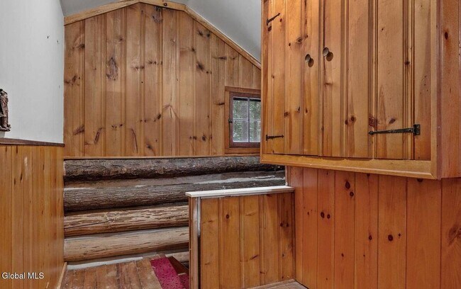 Building Photo - 33 Chuckwagon Trail