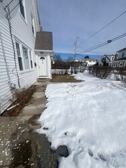 Building Photo - 15 Pershing St