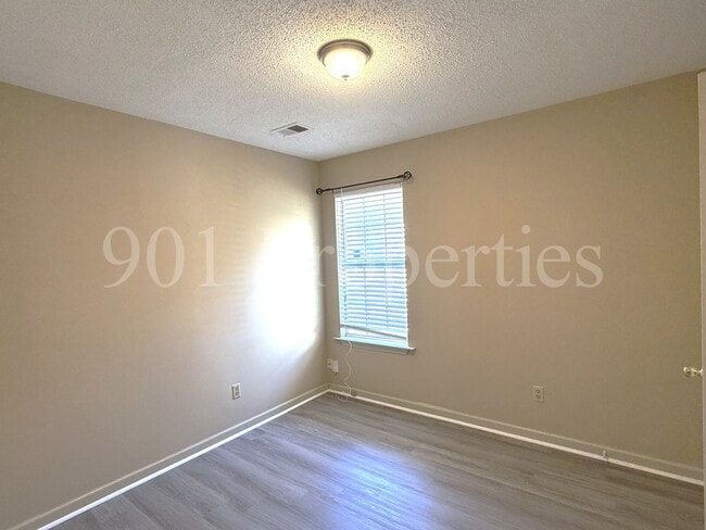 Building Photo - 7001 Presmond Rd