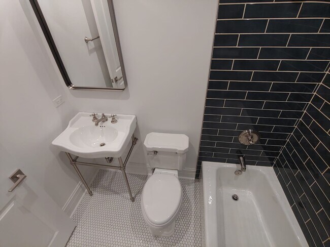 Bathroom - 3535 W North Ave