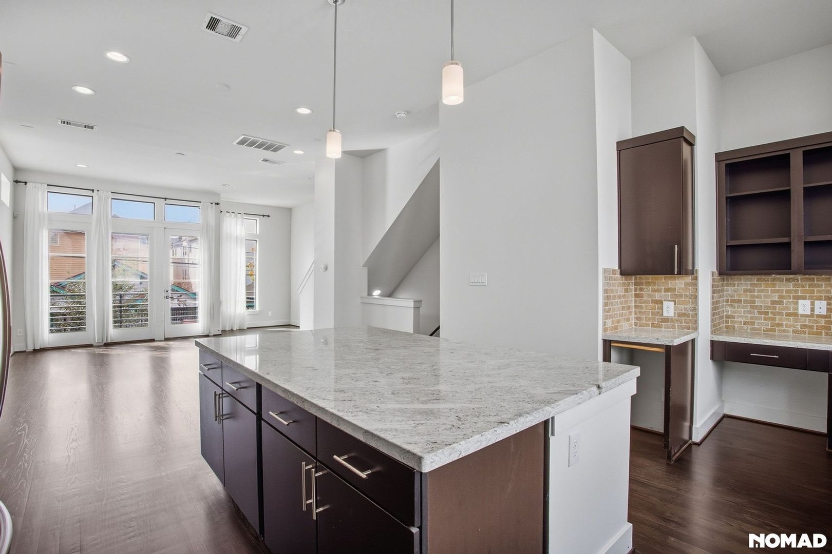 Building Photo - 1706 Alamo St