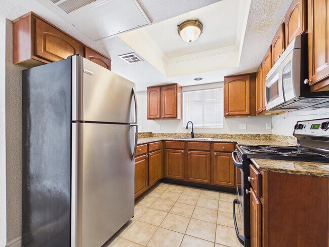 Building Photo - 3420 W Danbury Dr