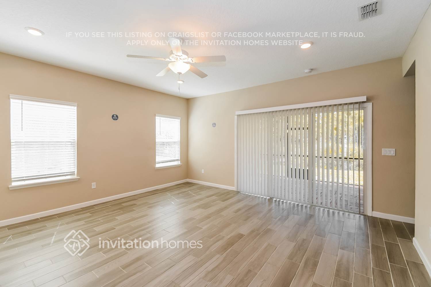 Building Photo - 9998 Lemon Grass Ln