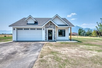Building Photo - Beautiful Home in Stevensville!!!