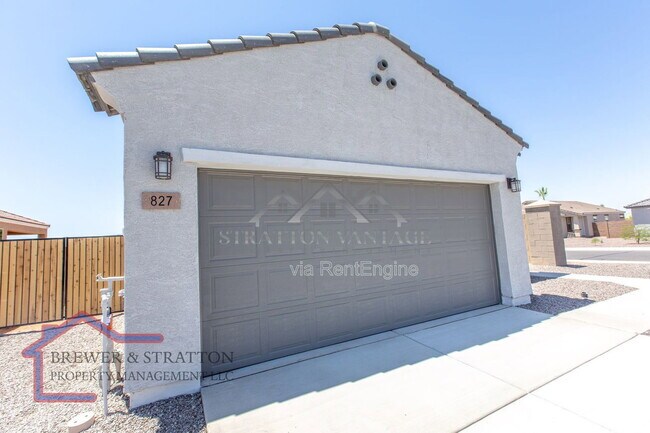 Building Photo - 827 W Nova Pl