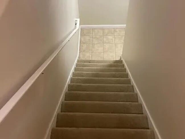 Building Photo - Gorgeous condo for rent
