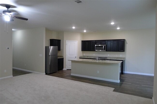 Building Photo - 1025 Blue Beech Ln