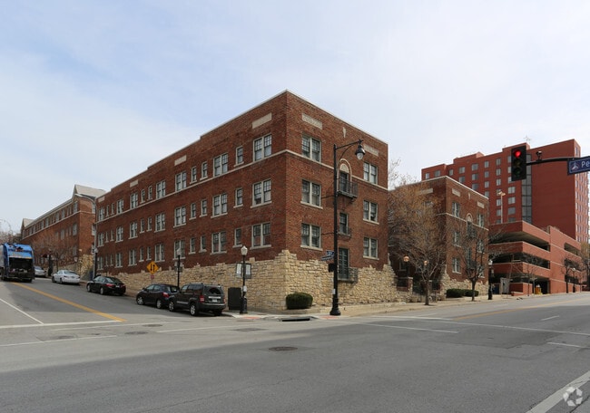 Primary Photo - Quality Hill Apartments