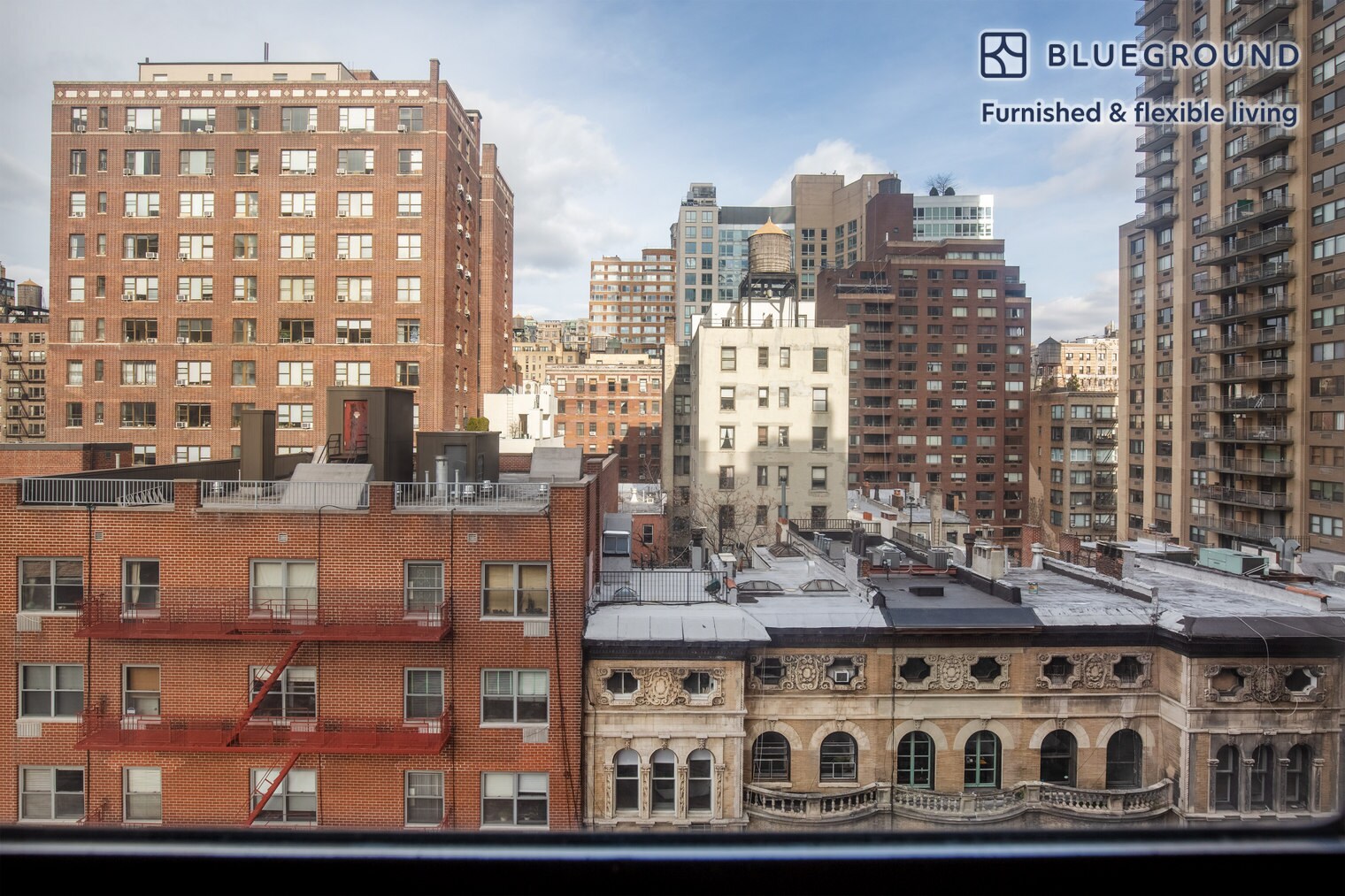 Building Photo - 210 W 70th St