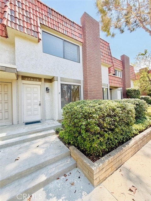 Primary Photo - 27939 Ridgebrook Ct