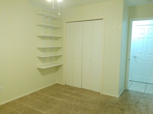 Building Photo - 6306 Kristin Dr