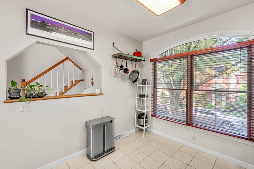 Building Photo - 1720 Merriman Ct