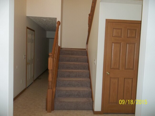 Building Photo - Pebblebrook Apartments 109