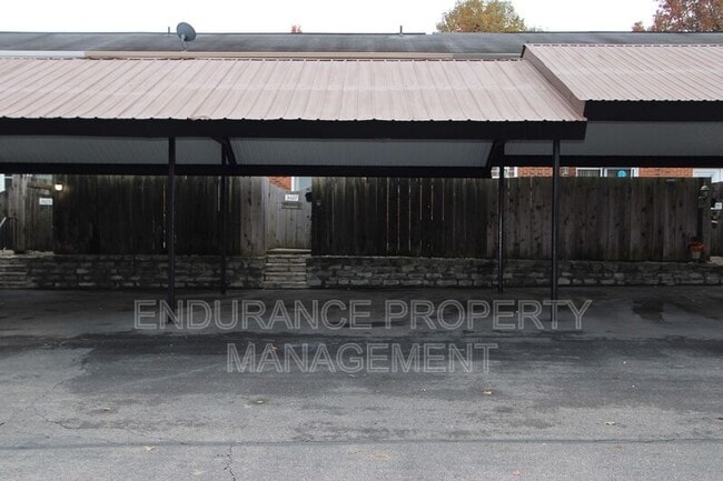 Building Photo - 3427 Sunbury Ln