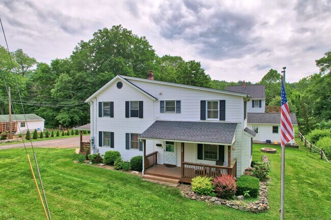 Primary Photo - 136 Reynolds Bridge Rd