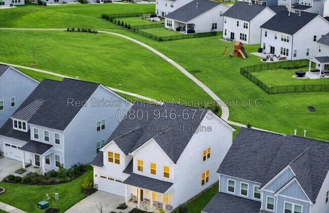 Building Photo - 6129 Alsace Ln