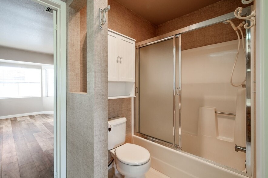 Building Photo - 1314 10th St