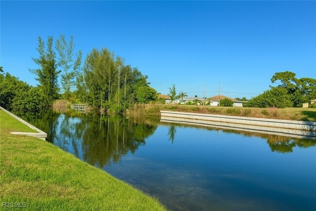 Building Photo - 1805 NW 13th Terrace