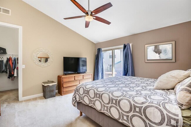 Building Photo - 33 Winder St