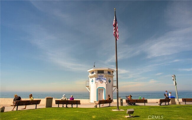 Building Photo - 640 N Coast Hwy